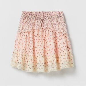 Zara. Size 9 (girls). Tiered Floral Tulle Skirt. Mint condition.